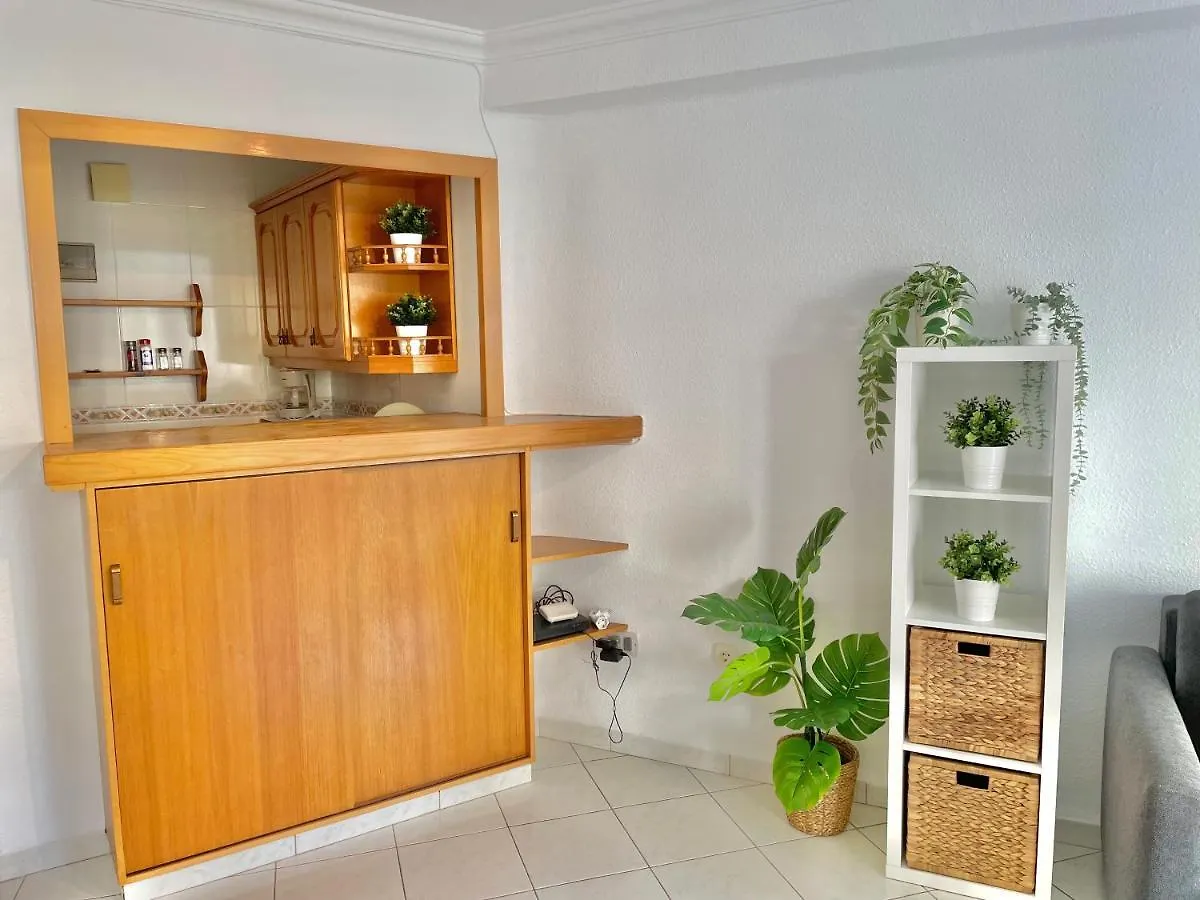 Apartamento Urbanización Centro Internacional Algarrobo Costa 0*,  España